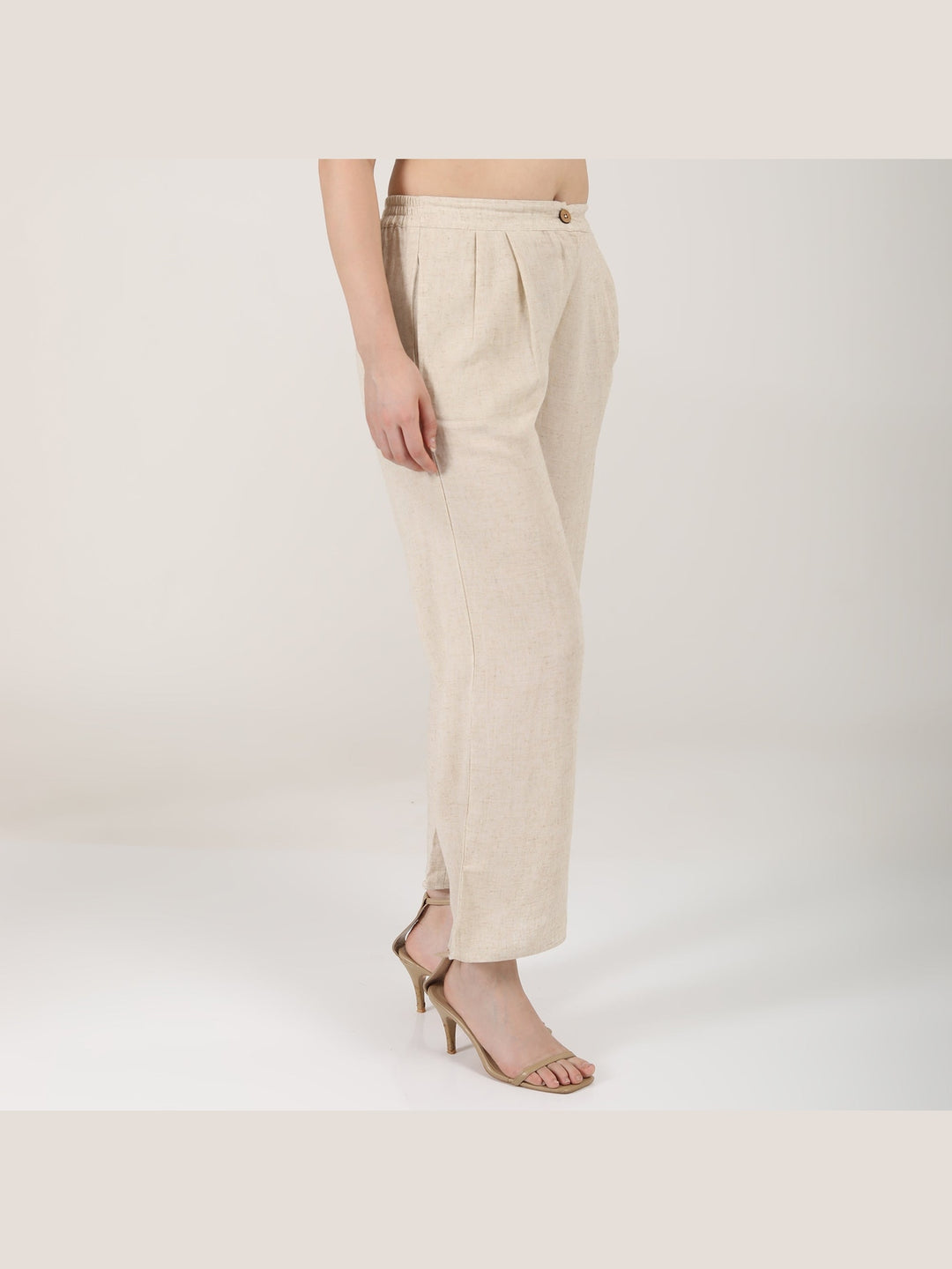 Pants & ShortsWomen Linen Solid Pleated Front TrousersSaltpetre