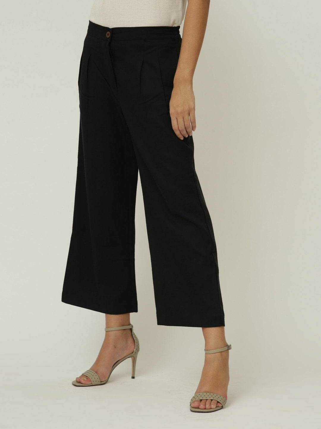 Pants & ShortsWomen Tencel Solid Pleated front TrousersSaltpetre