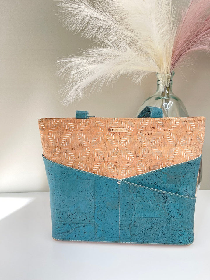 BagsADVOCATE zippered tote | AQUAMARINECarry Courage