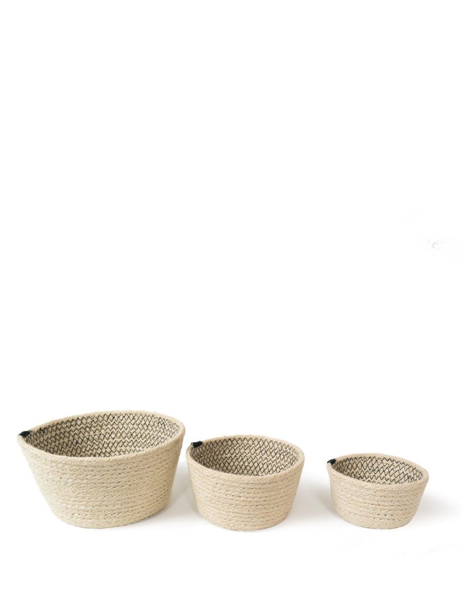 Home DecorAmari Bowl - Black (Set of 3)Korissa