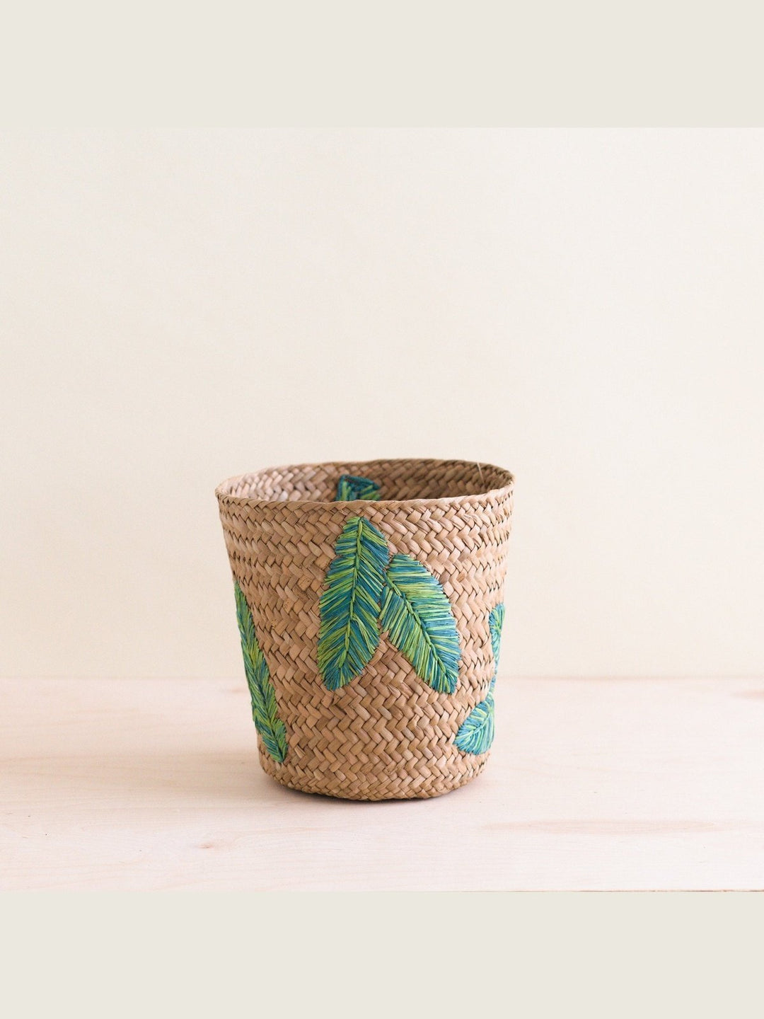 Home DecorBanana Leaf Embroidery Soft Woven Basket - Plant BasketsLIKHÂ