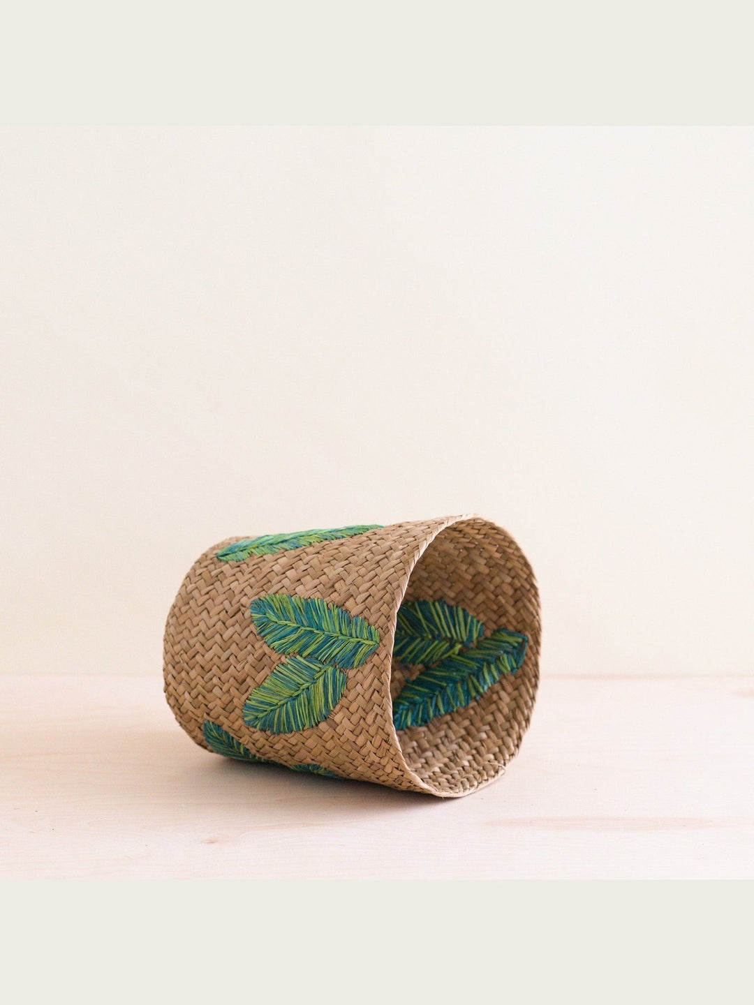 Home DecorBanana Leaf Embroidery Soft Woven Basket - Plant BasketsLIKHÂ