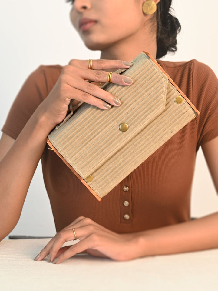 BagsBox ClutchLukka ChuppiFlourish Planet