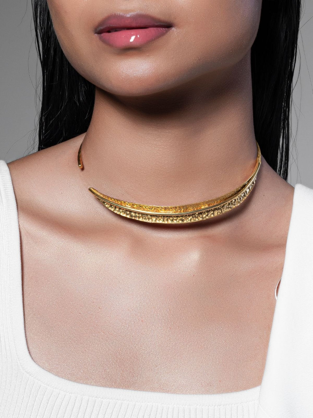 JewelryIra Brass Choker GoldEquiivalence