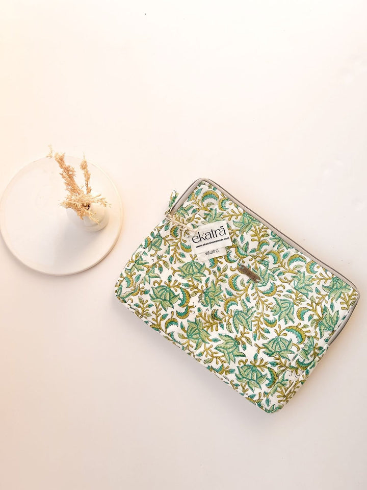 Stationery and OfficeLaptop Sleeve Green Floral MotifEkatra