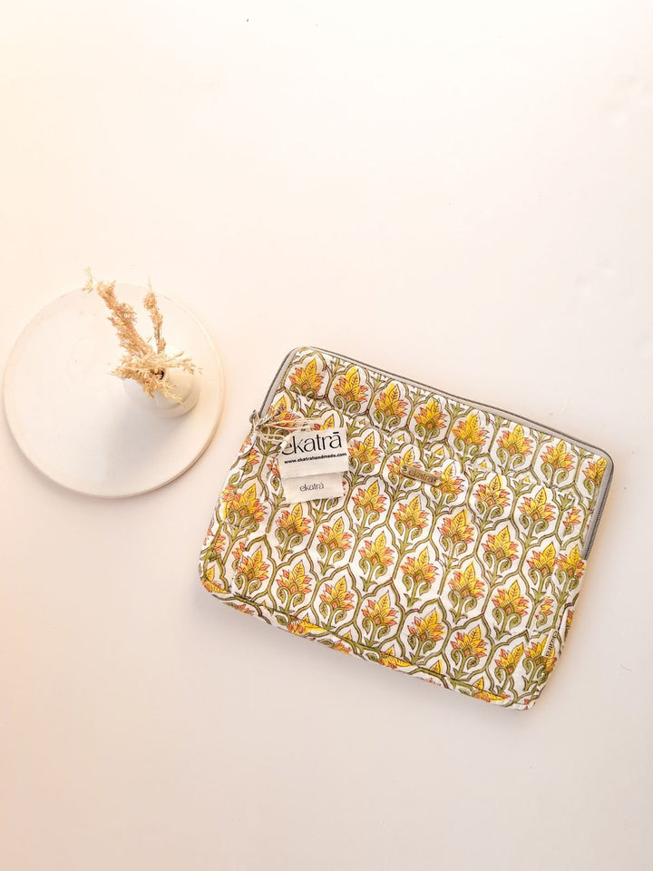 Stationery and OfficeLaptop Sleeve Yellow motifEkatra