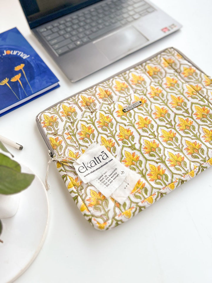 Stationery and OfficeLaptop Sleeve Yellow motifEkatra