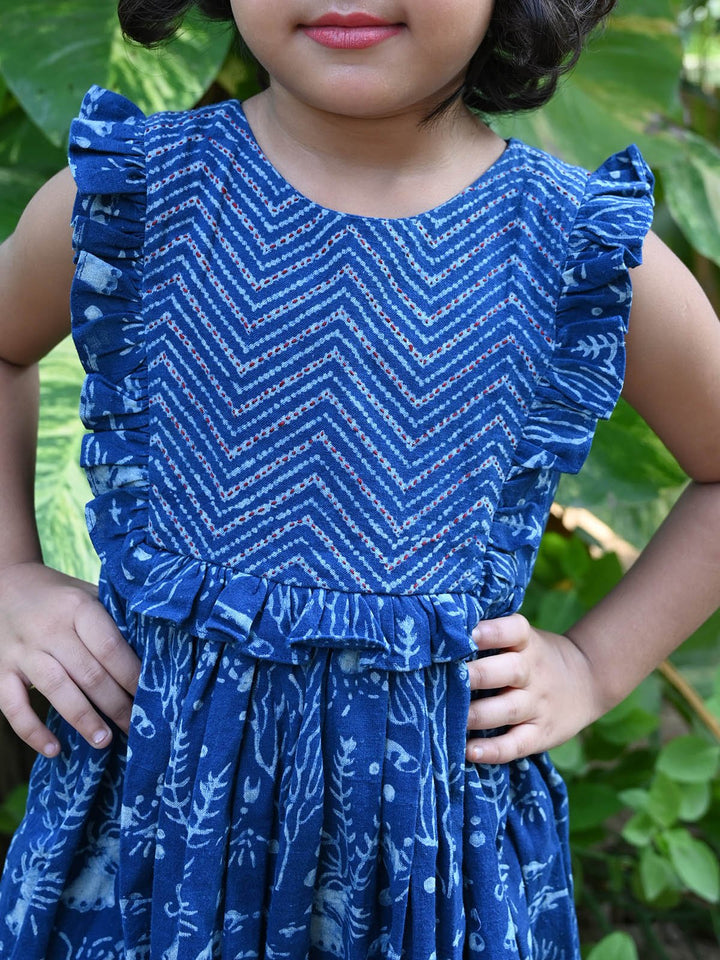 DressesNatural Indigo Printed Girls Frilly Sea Scape Sleeveless FrockMoral Fibre