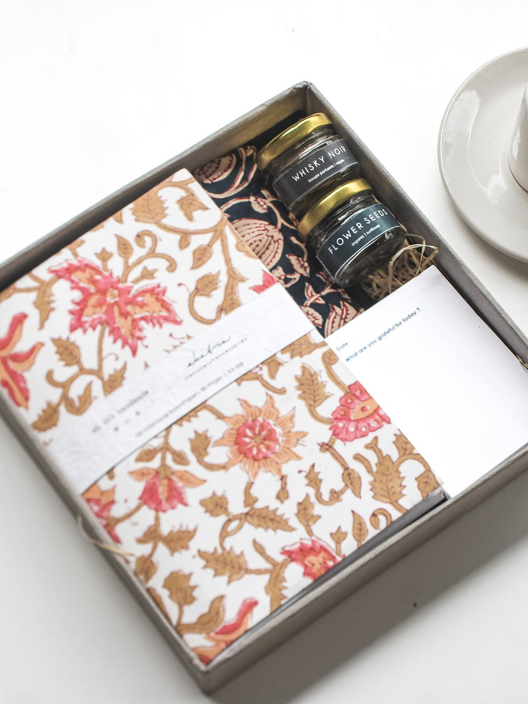 Stationery and OfficeSustainable Floral Gratitude Gift BoxEkatra