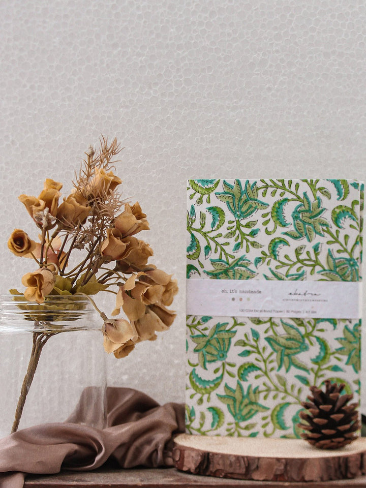 Stationery and OfficeSustainable Floral Gratitude Gift BoxEkatra