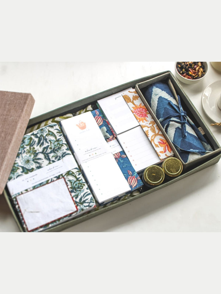 Stationery and OfficeWorkspace Gift BoxEkatra